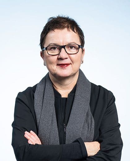 Portraitfoto Dr. Franziska Schreyer